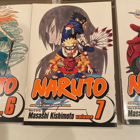 Naruto Graphic Novels, Volumes 1,2,5,6,7,8,9 - Picture 6 of 8
